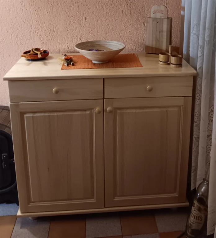 Помощен шкаф за чинии
